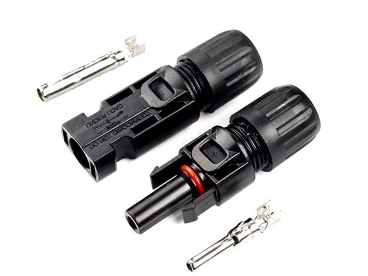 Weatherproof MC4 DC connectors for solar cabling